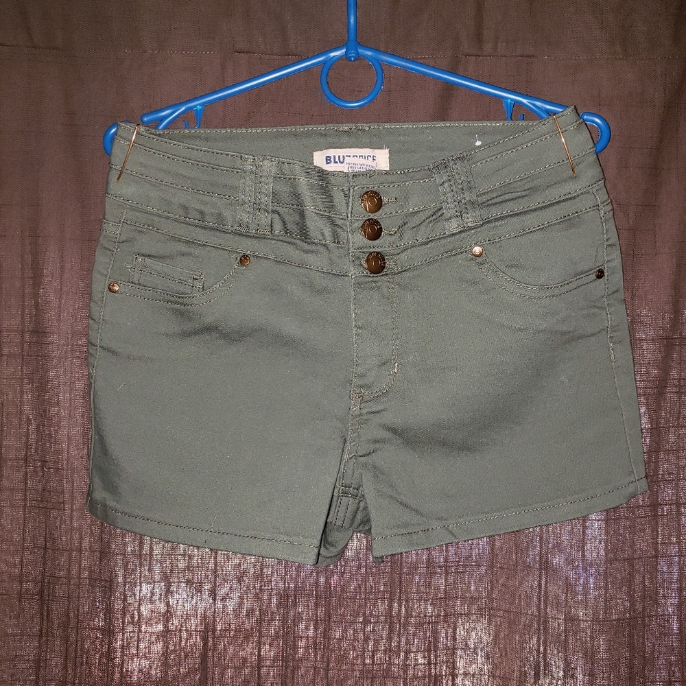 Jean shorts NWOT